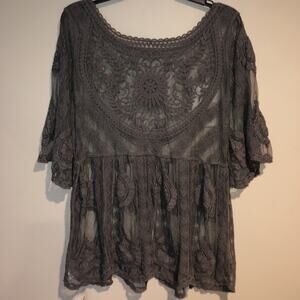 Rooted Soul Gray Sheer cover up /Overlay Shirt Flare Short Sleeves Sz Sm/Med NWT